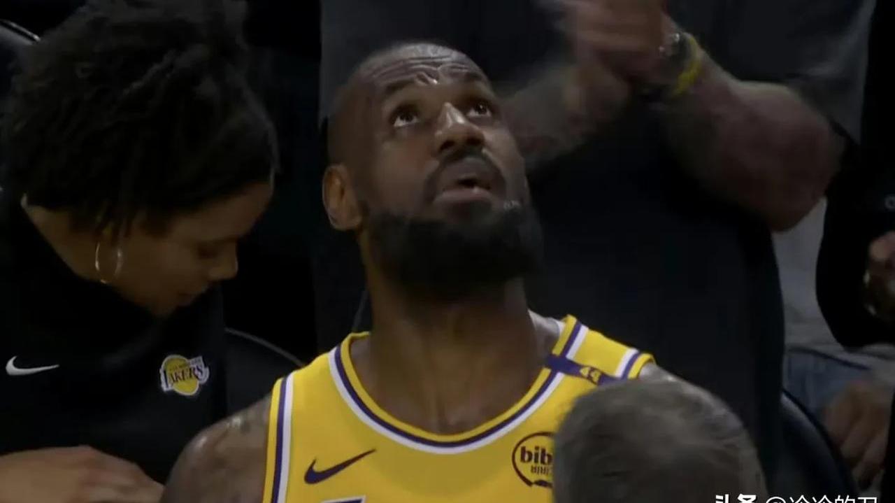 九游电脑版-詹姆斯刷新世界纪录，塔图姆教练激动落泪！